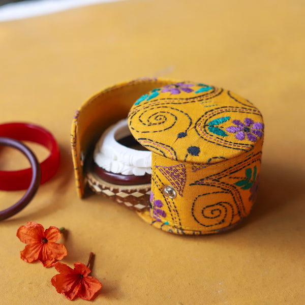 Bengal Kantha Embroidery Handcrafted Bangle Box