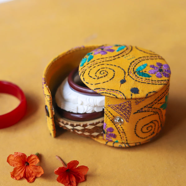 Bengal Kantha Embroidery Handcrafted Bangle Box