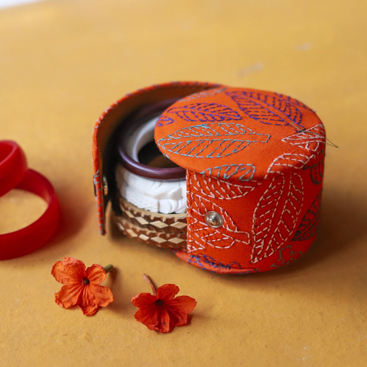 Bengal Kantha Embroidery Handcrafted Bangle Box