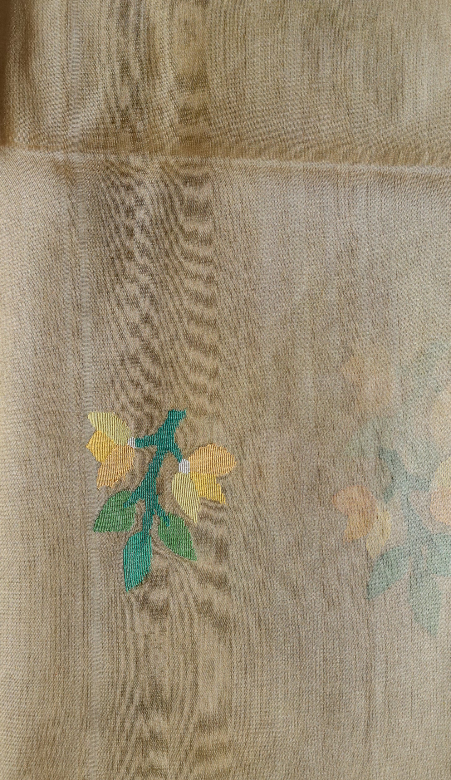 Handwoven Bengal Muslin Saree