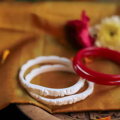 Handcarved Shakha Pola Bangle Pair (2.6 Inch)