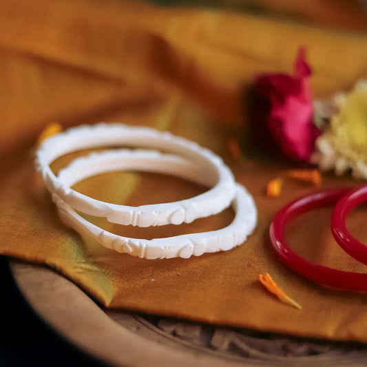 Handcarved Shakha Pola Bangle Pair (2.6 Inch)