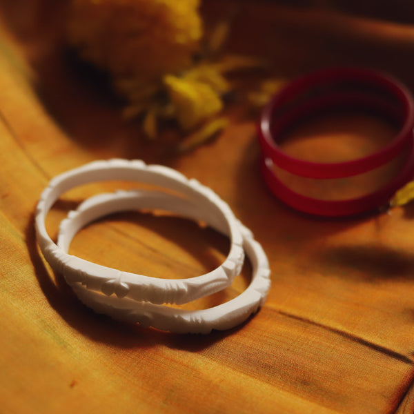 Handcarved Shakha Pola Bangle Pair (2.8 Inch)