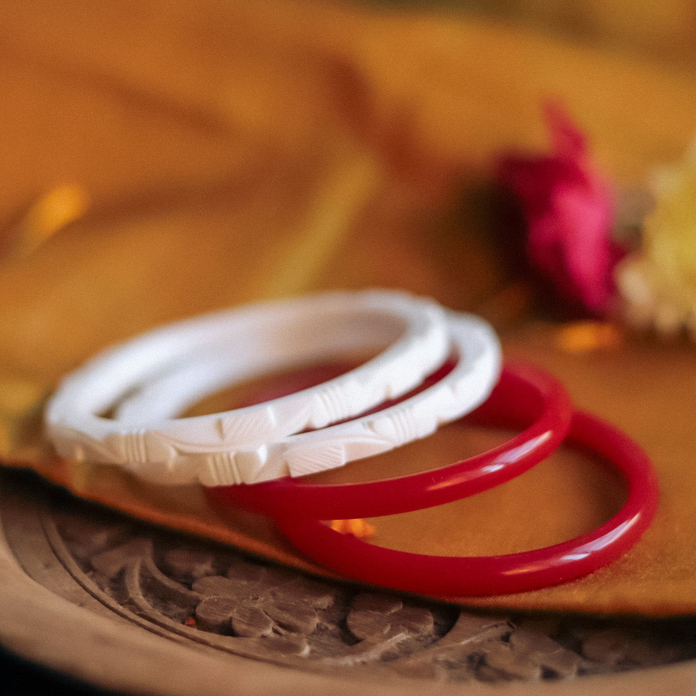 Handcarved Shakha Pola Bangle Pair (2.8 Inch)
