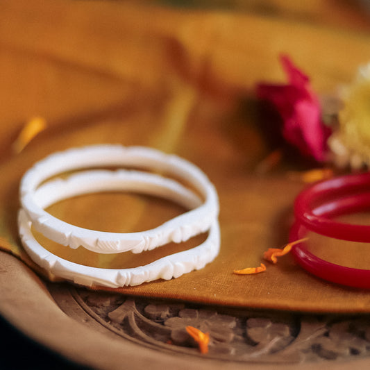 Handcarved Shakha Pola Bangle Pair (2.8 Inch)