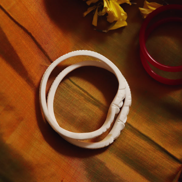 Handcarved Shakha Pola Bangle Pair (2.10 Inch)