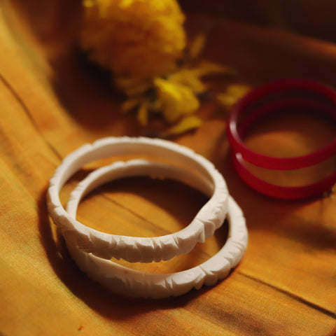 Handcarved Shakha Pola Bangle Pair (2.10 Inch)