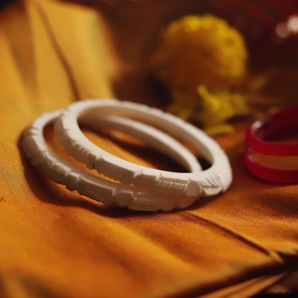 Handcarved Shakha Pola Bangle Pair (2.10 Inch)