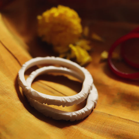 Handcarved Shakha Pola Bangle Pair (2.10 Inch)