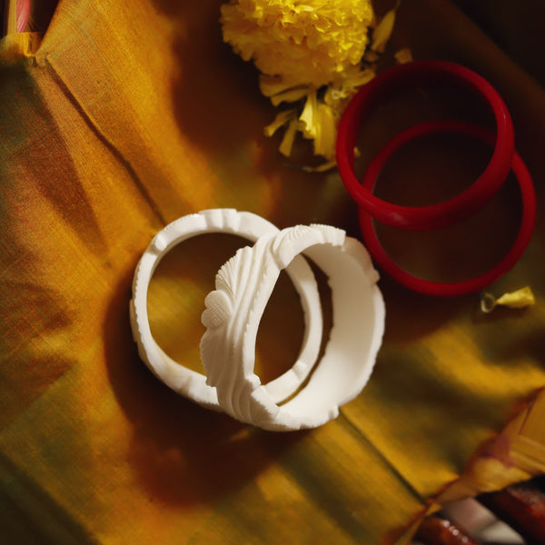 Handcarved Shakha Pola Bangle Pair (2.6 Inch)