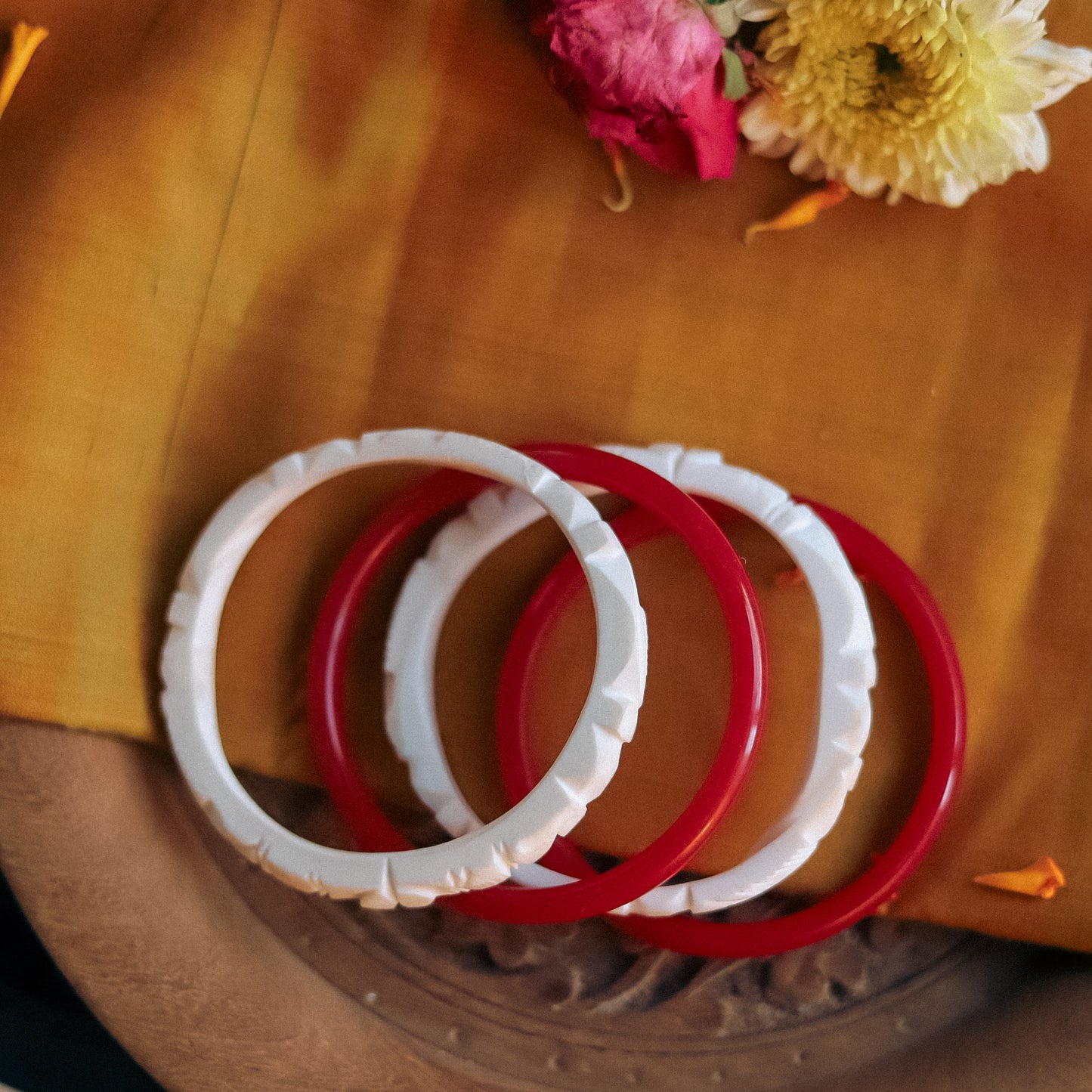 Handcarved Shakha Pola Bangle Pair (2.2 Inch)