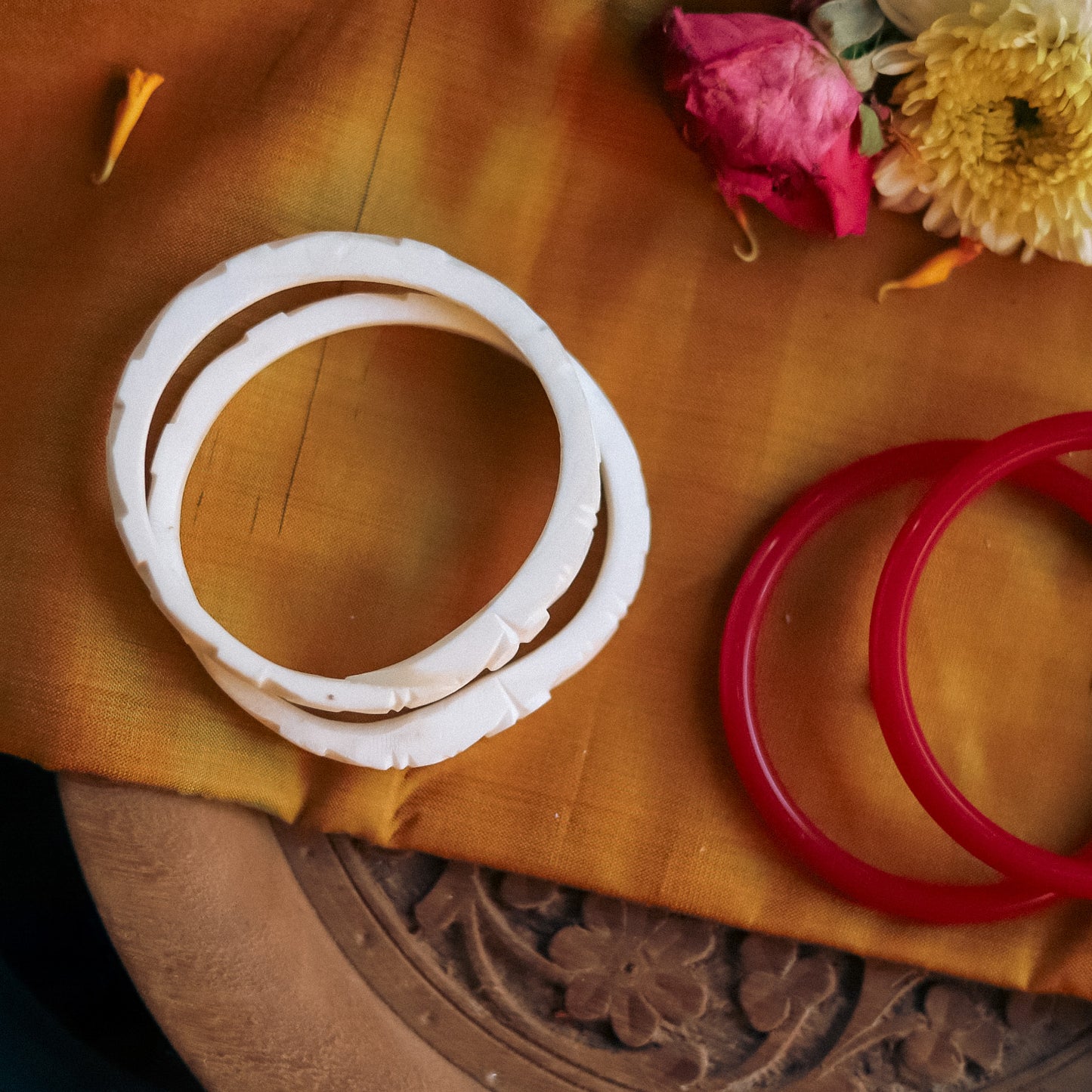 Handcarved Shakha Pola Bangle Pair (2.2 Inch)