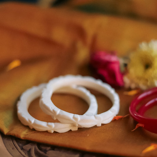 Handcarved Shakha Pola Bangle Pair (2.2 Inch)