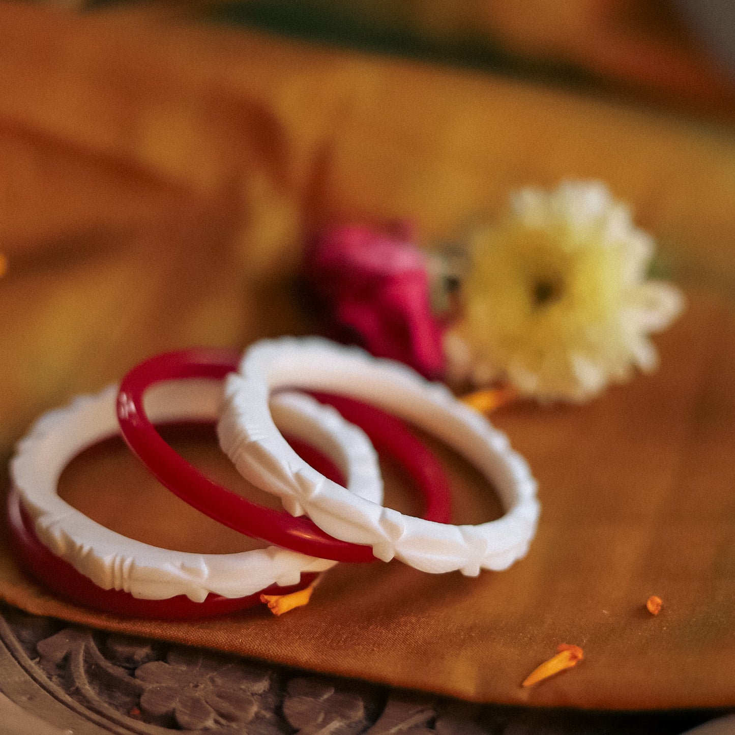 Handcarved Shakha Pola Bangle Pair (2.2 Inch)
