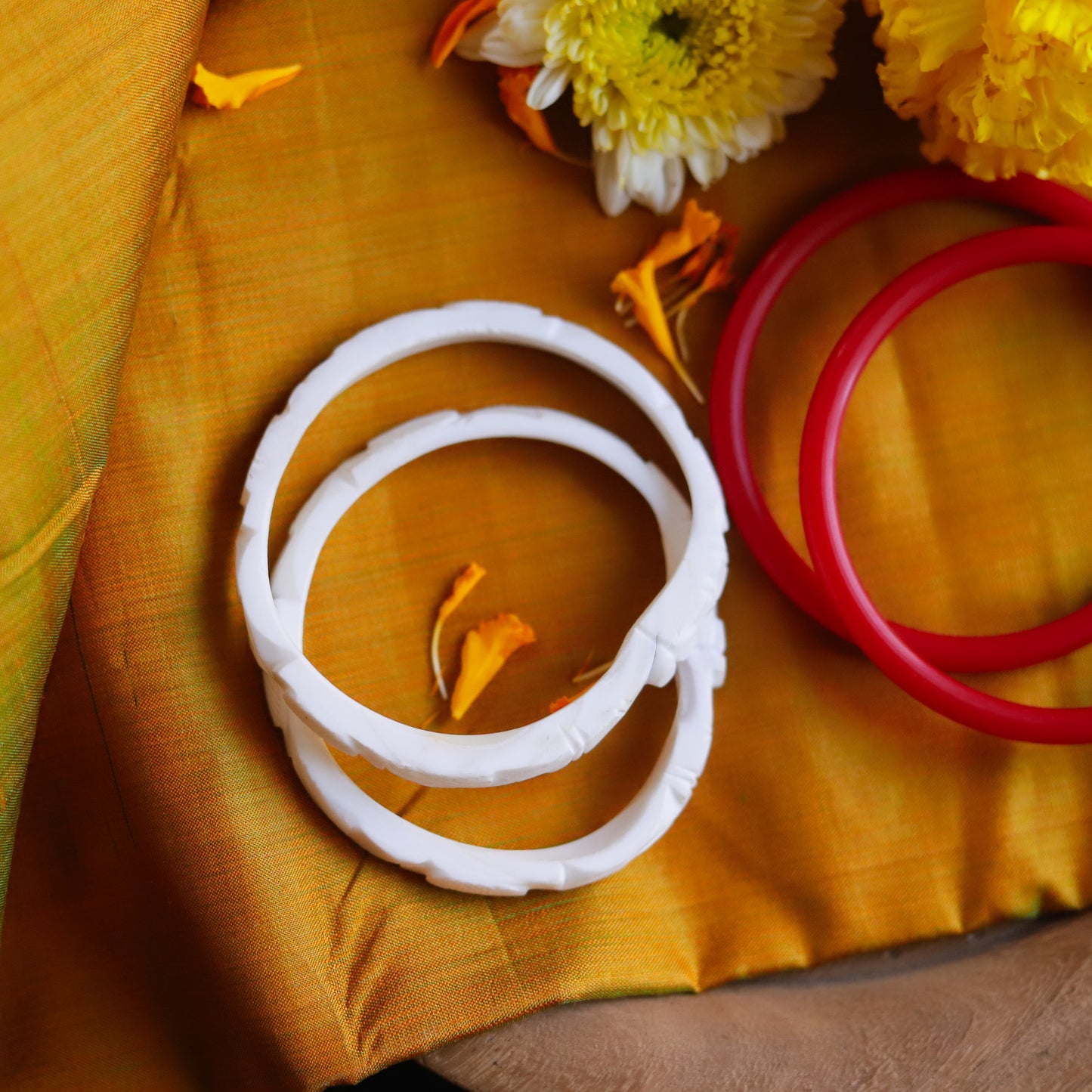 Handcarved Shakha Pola Bangle Pair (2.4 Inch)