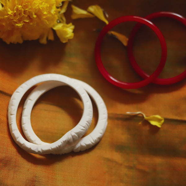 Handcarved Shakha Pola Bangle Pair (2.2 Inch)