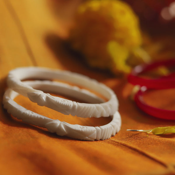 Handcarved Shakha Pola Bangle Pair (2.4 Inch)