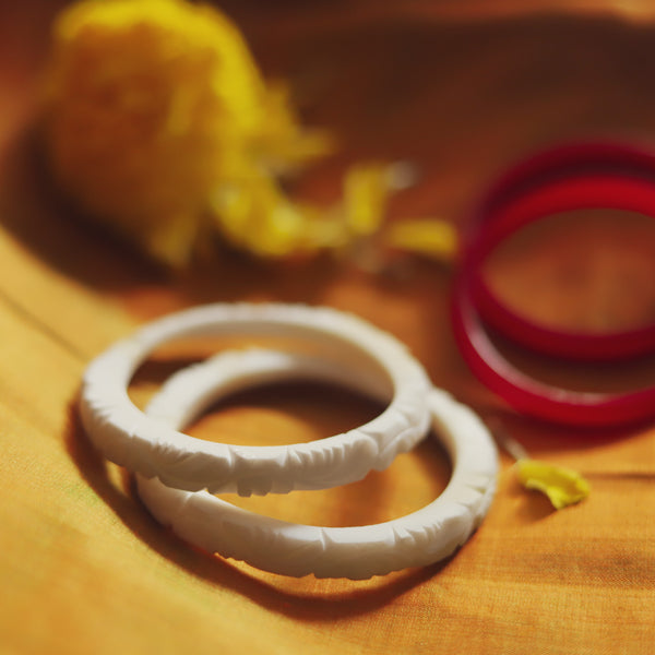 Handcarved Shakha Pola Bangle Pair (2.0 Inch)