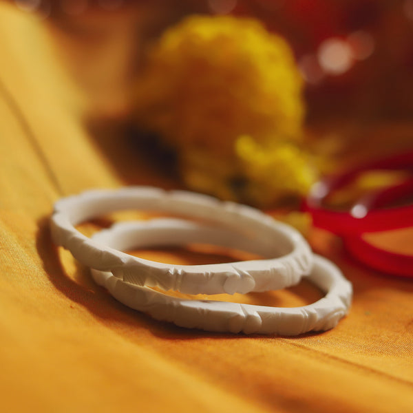 Handcarved Shakha Pola Bangle Pair (2.4 Inch)