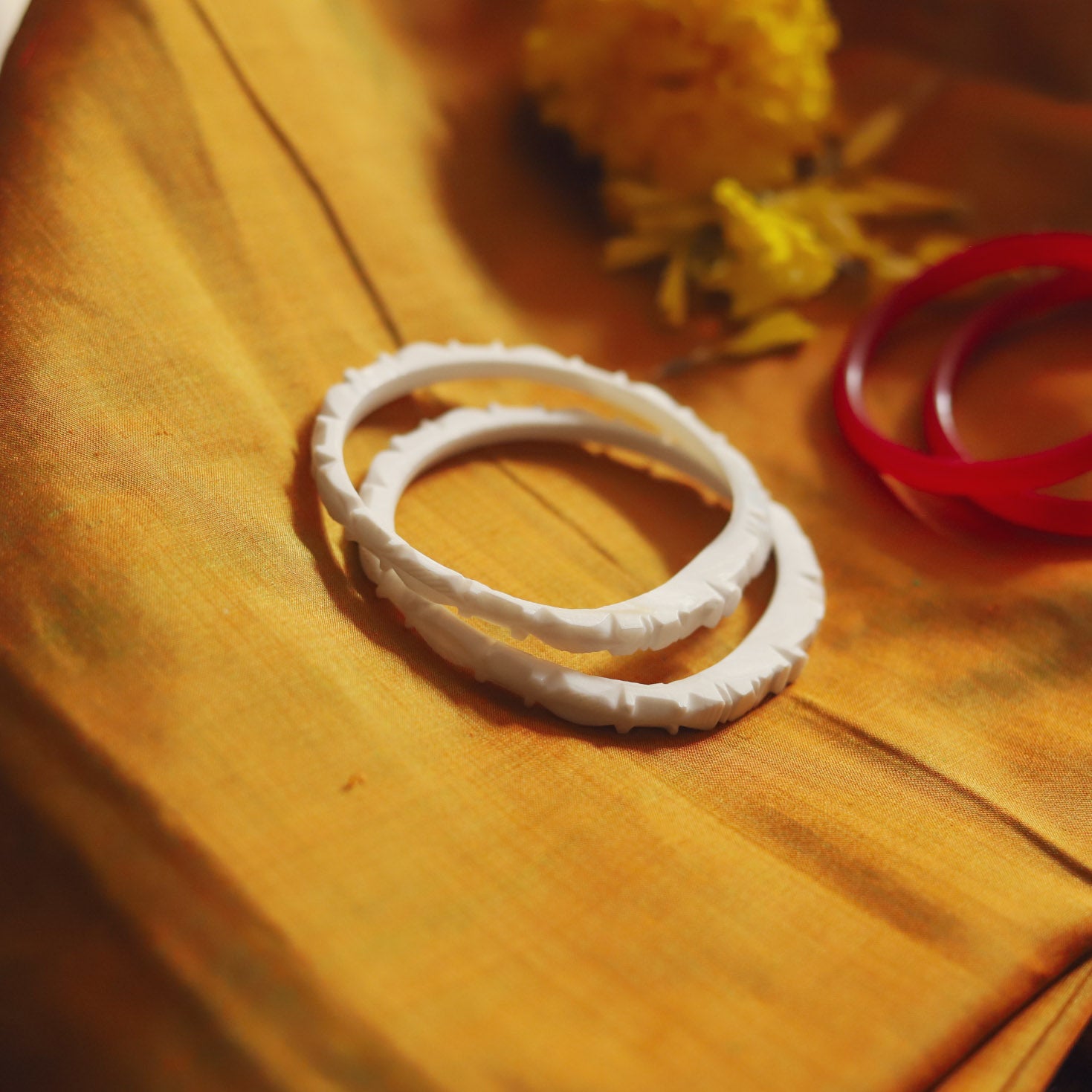 Handcarved Shakha Pola Bangle Pair (2.6 Inch)