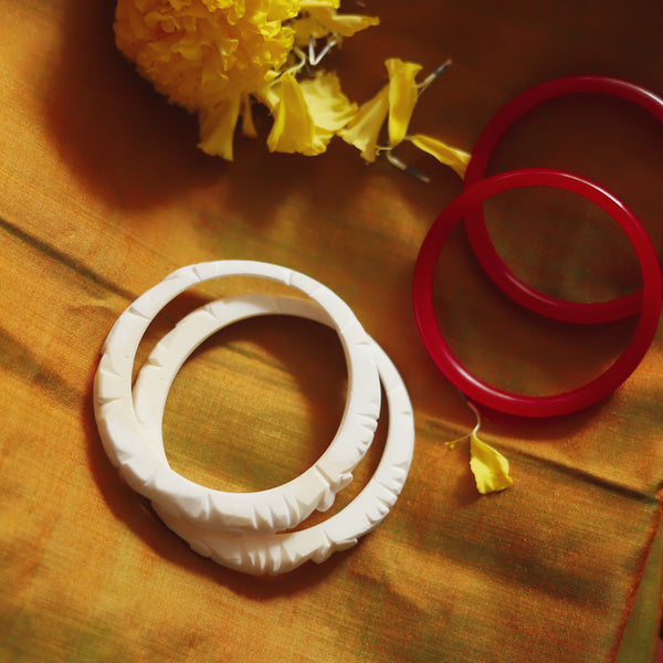 Handcarved Shakha Pola Bangle Pair (2.2 Inch)