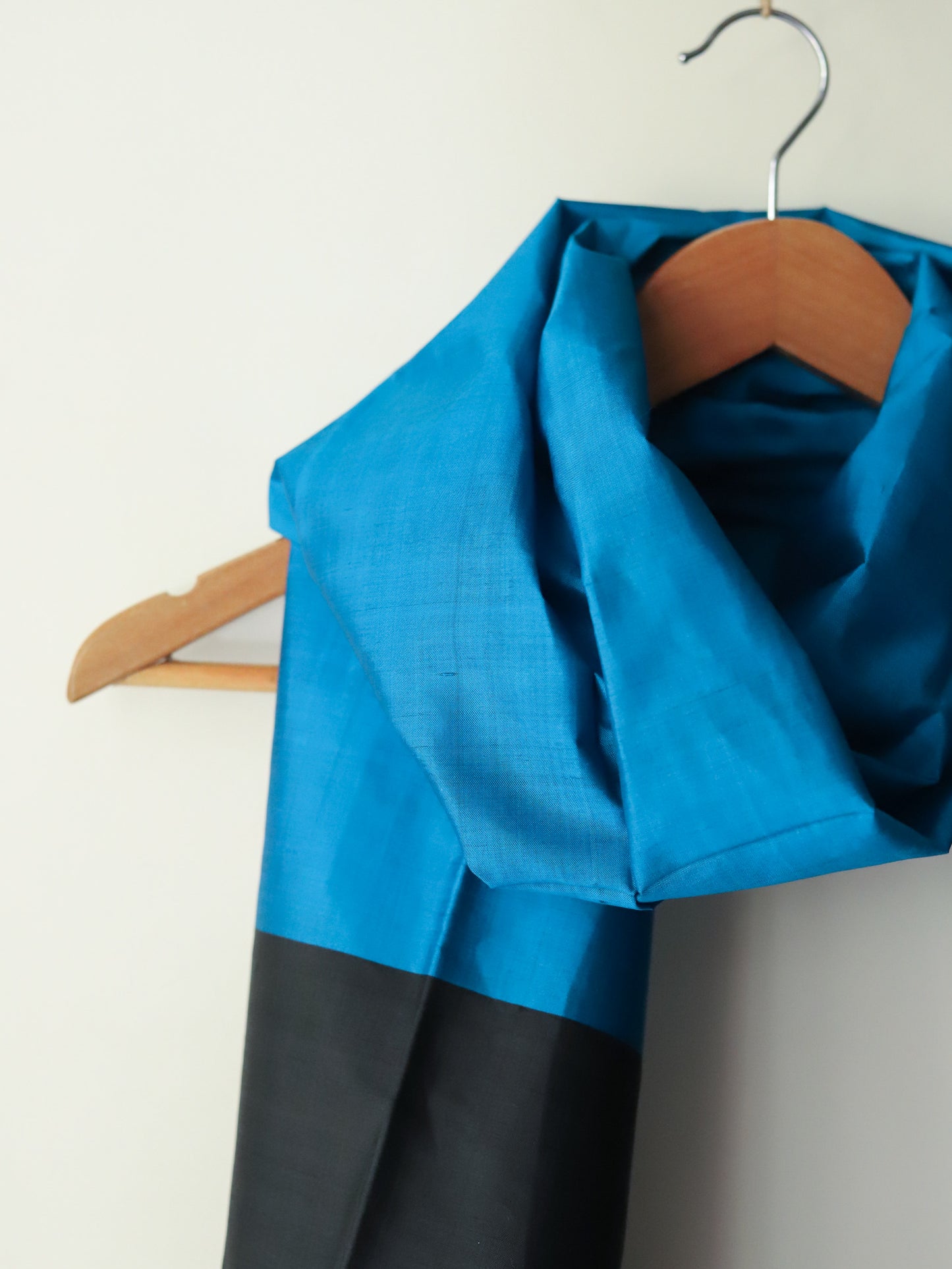 Handwoven Bengal Pure Silk Scarf / Stole