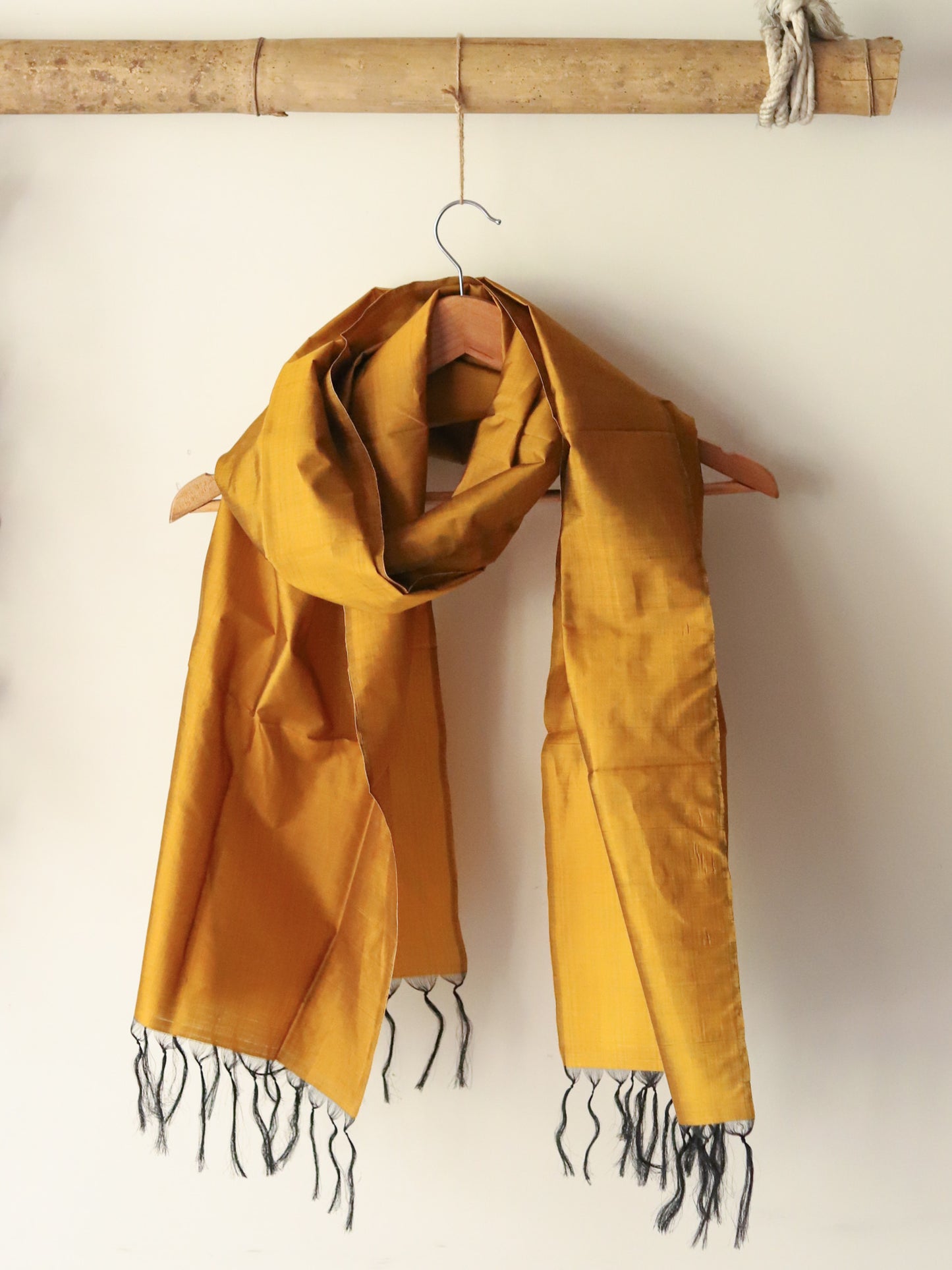Handwoven Bengal Pure Silk Scarf / Stole