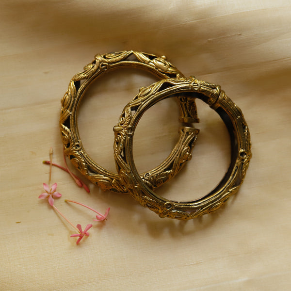 Handmade Dokra Bangle Pair