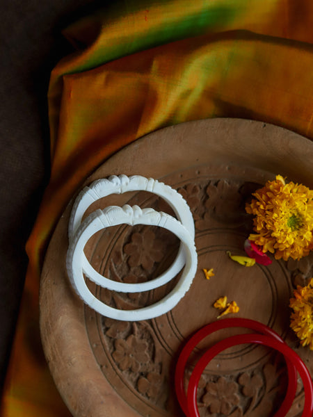 Handcarved Shakha Pola Bangle Pair (2.2 Inch)