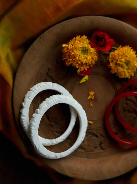 Handcarved Shakha Pola Bangle Pair (2.4 Inch)