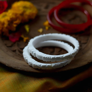 Handcarved Shakha Pola Bangle Pair (2.2 Inch)