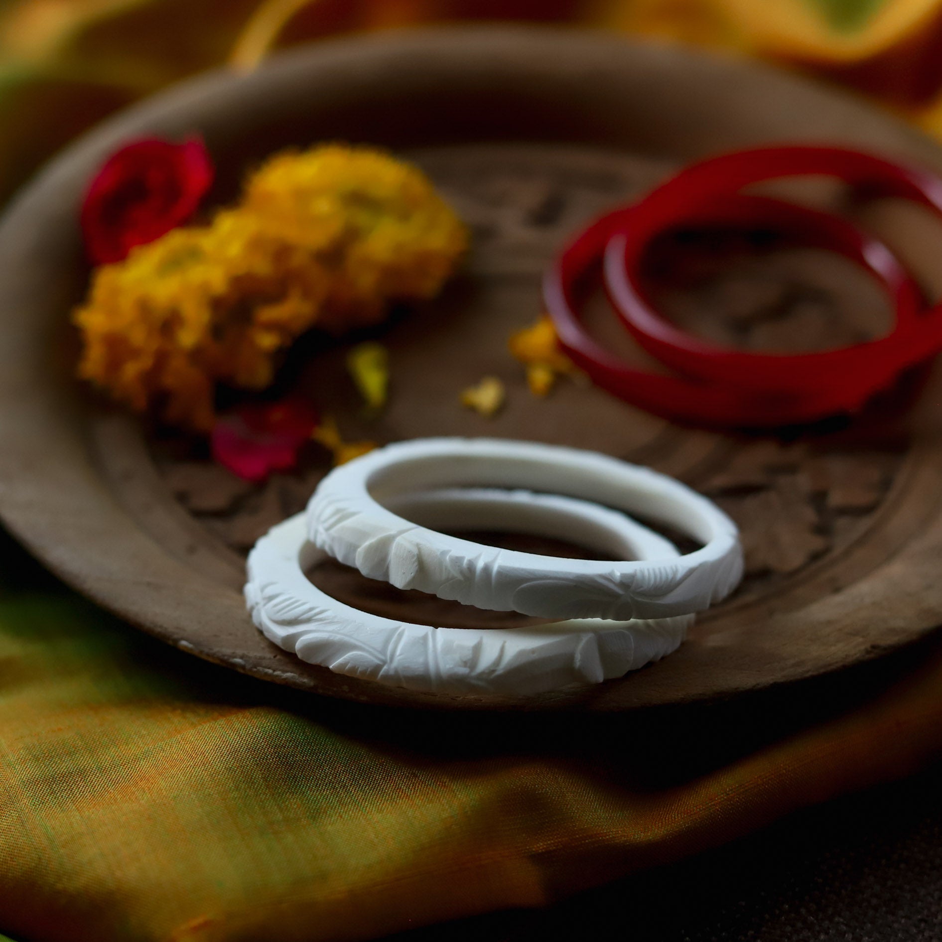 Handcarved Shakha Pola Bangle Pair (2.2 Inch)