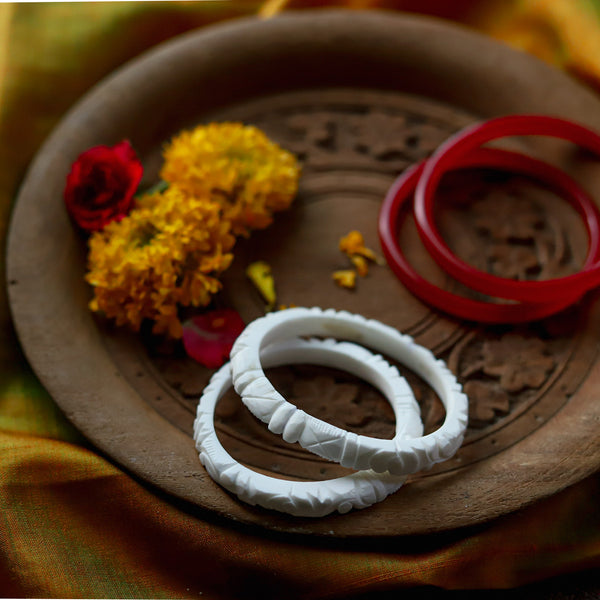 Handcarved Shakha Pola Bangle Pair (2.2 Inch)