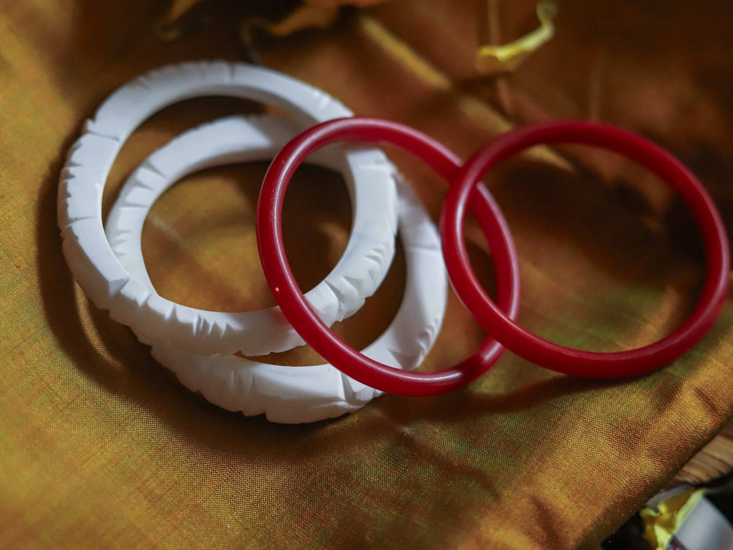 Handcarved Shakha Pola (2.4 Inch)