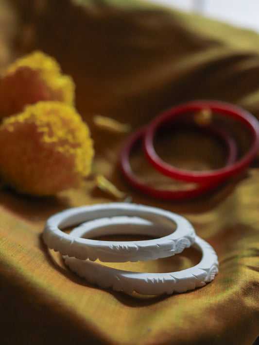 Handcarved Shakha Pola Bangle Pair (2.6 Inch)