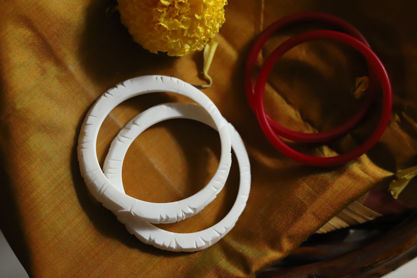 Handcarved Shakha Pola (2.8 Inch)