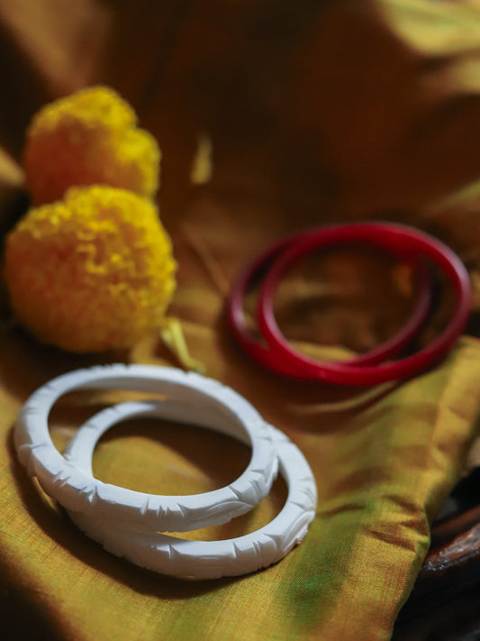Handcarved Shakha Pola Bangle Pair (2.8 Inch)