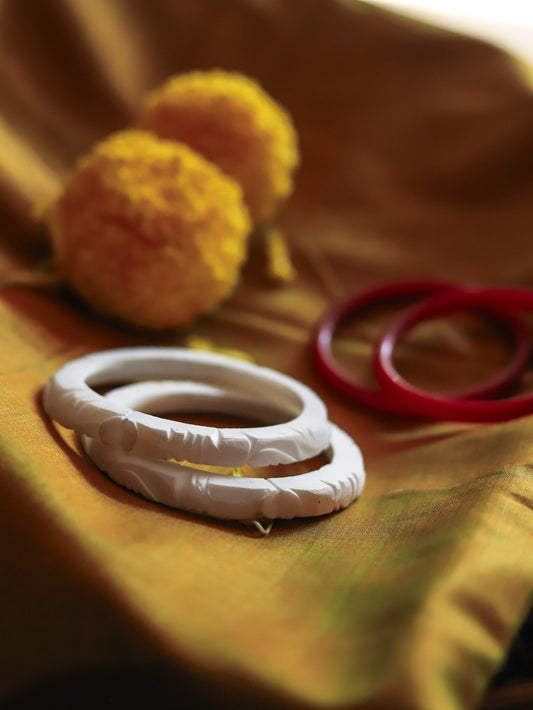 Handcarved Shakha Pola Bangle Pair (2.2 Inch)