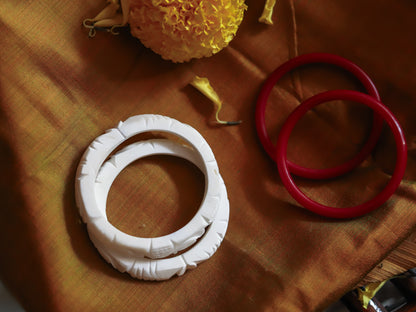 Handcarved Shakha Pola Bangle Pair (2.2 Inch)