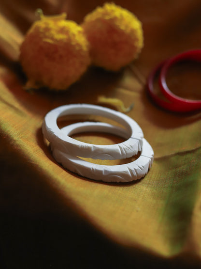Handcarved Shakha Pola Bangle Pair (2.2 Inch)