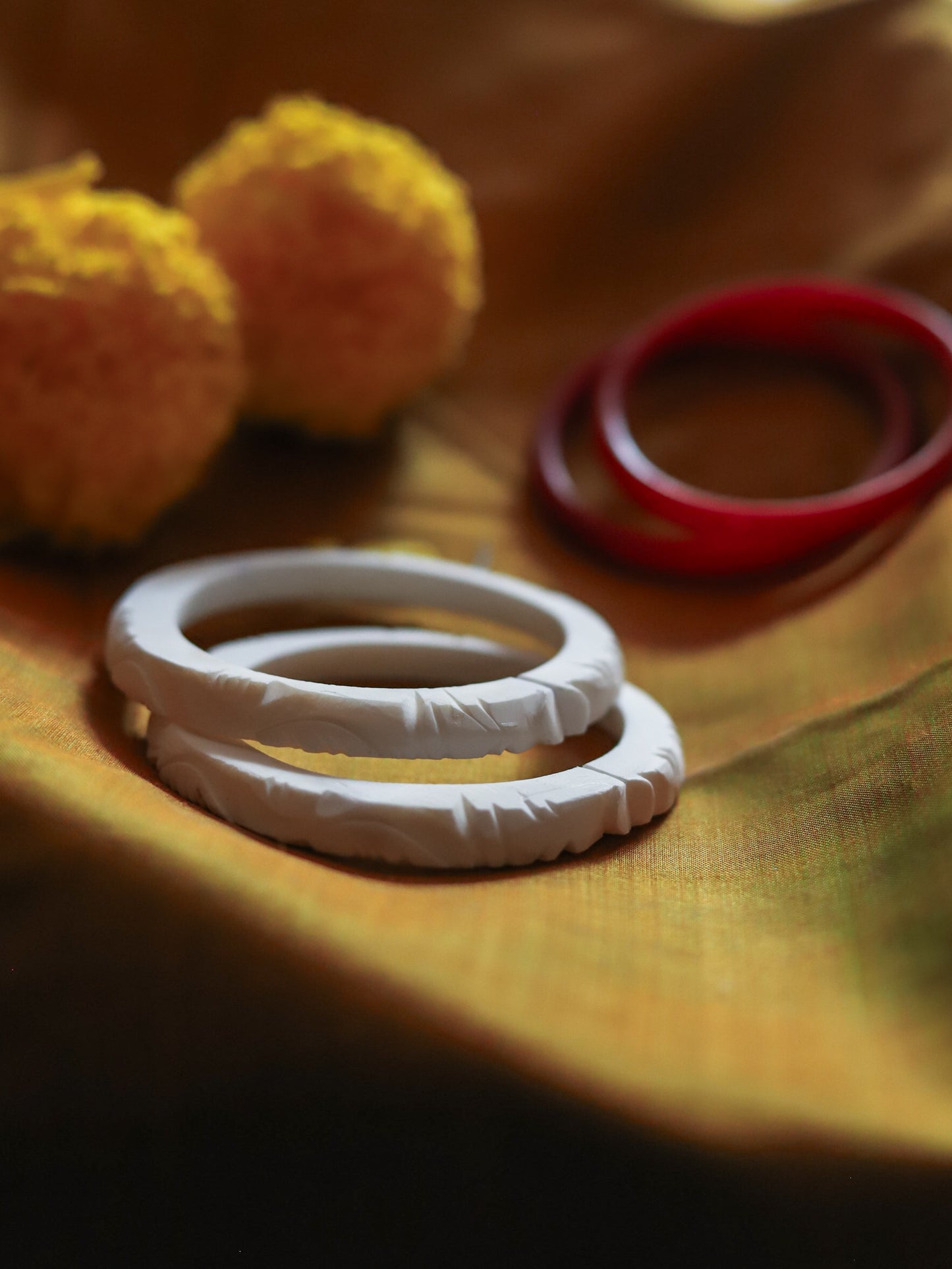 Handcarved Shakha Pola Bangle Pair (2.2 Inch)