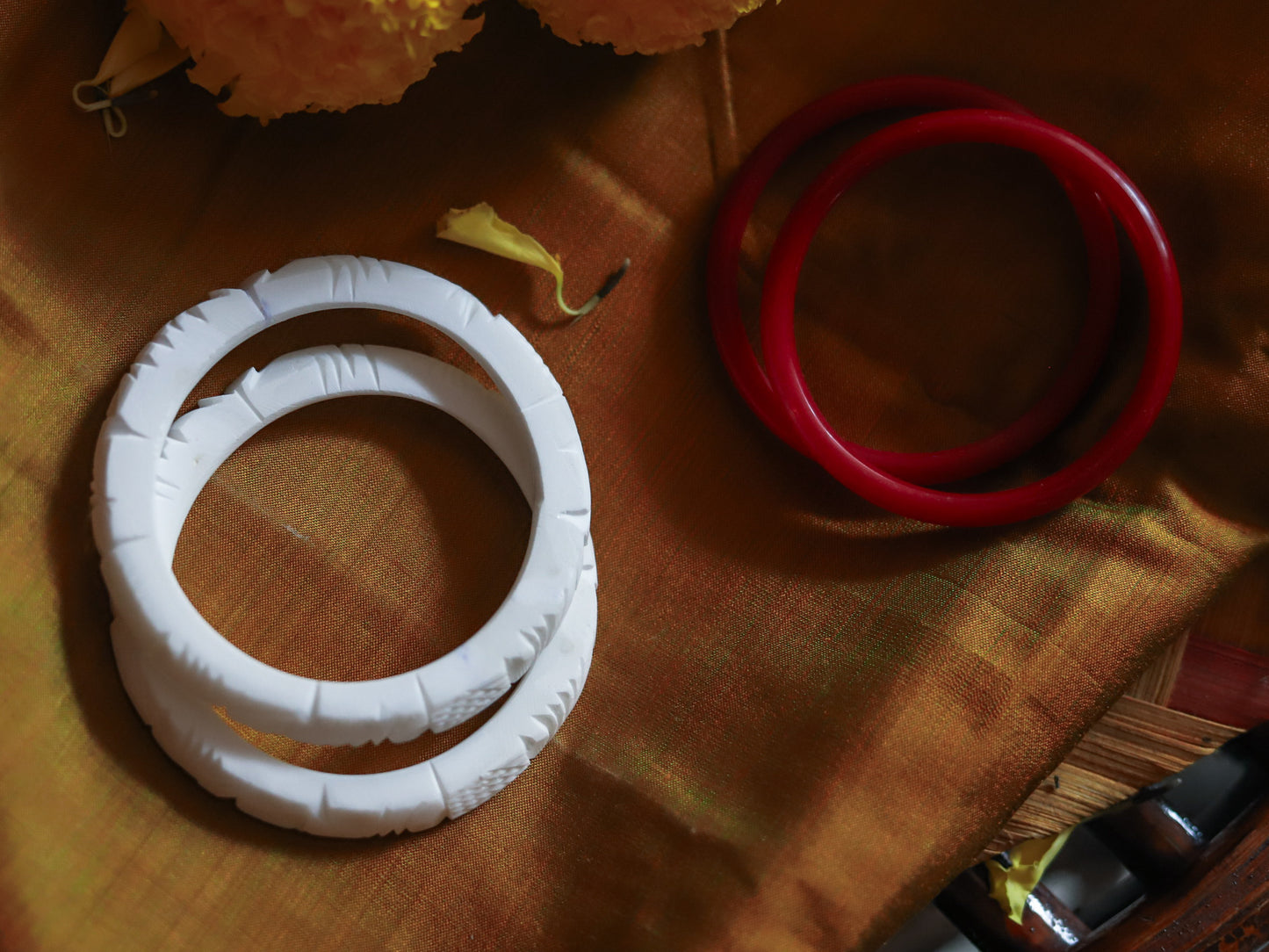 Handcarved Shakha Pola Bangle Pair (2.4 Inch)