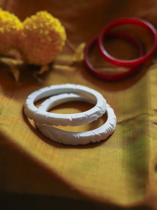 Handcarved Shakha Pola Bangle Pair (2.4 Inch)
