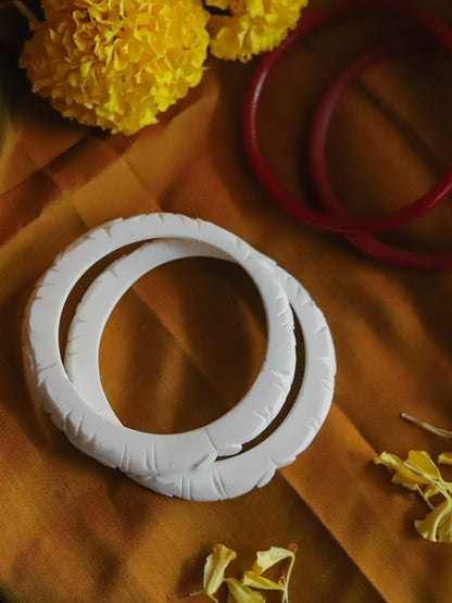 Handcarved Shakha Pola (2.4 Inch)