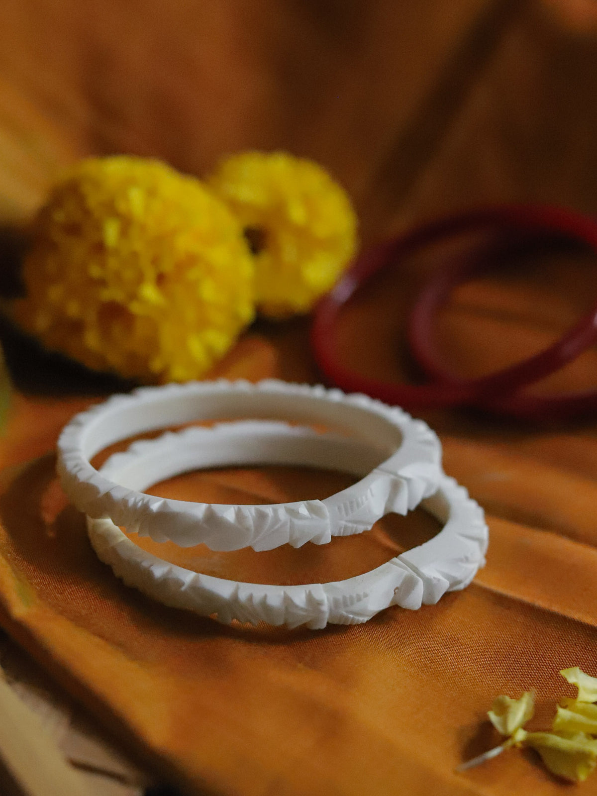 Handcarved Shakha Pola (2.4 Inch)