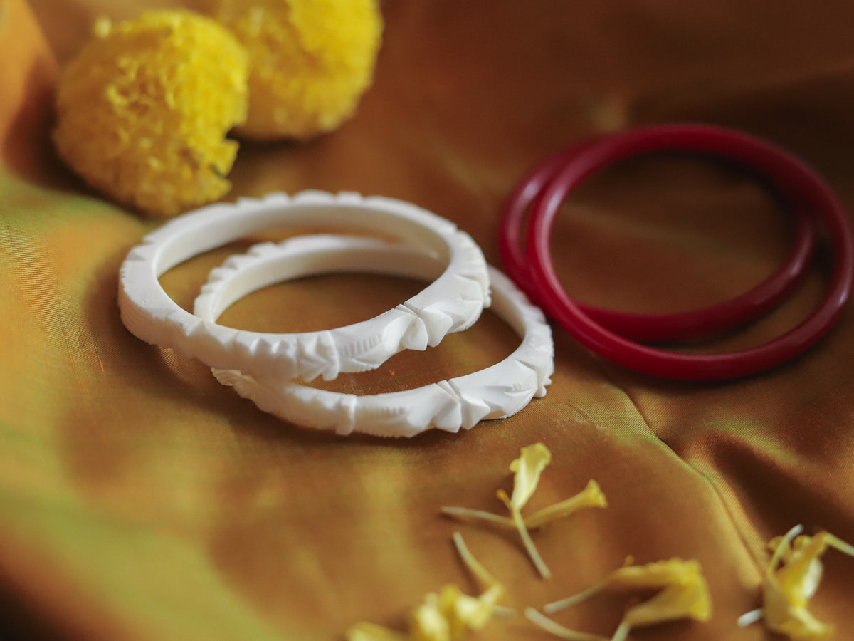 Handcarved Shakha Pola (2.4 Inch)