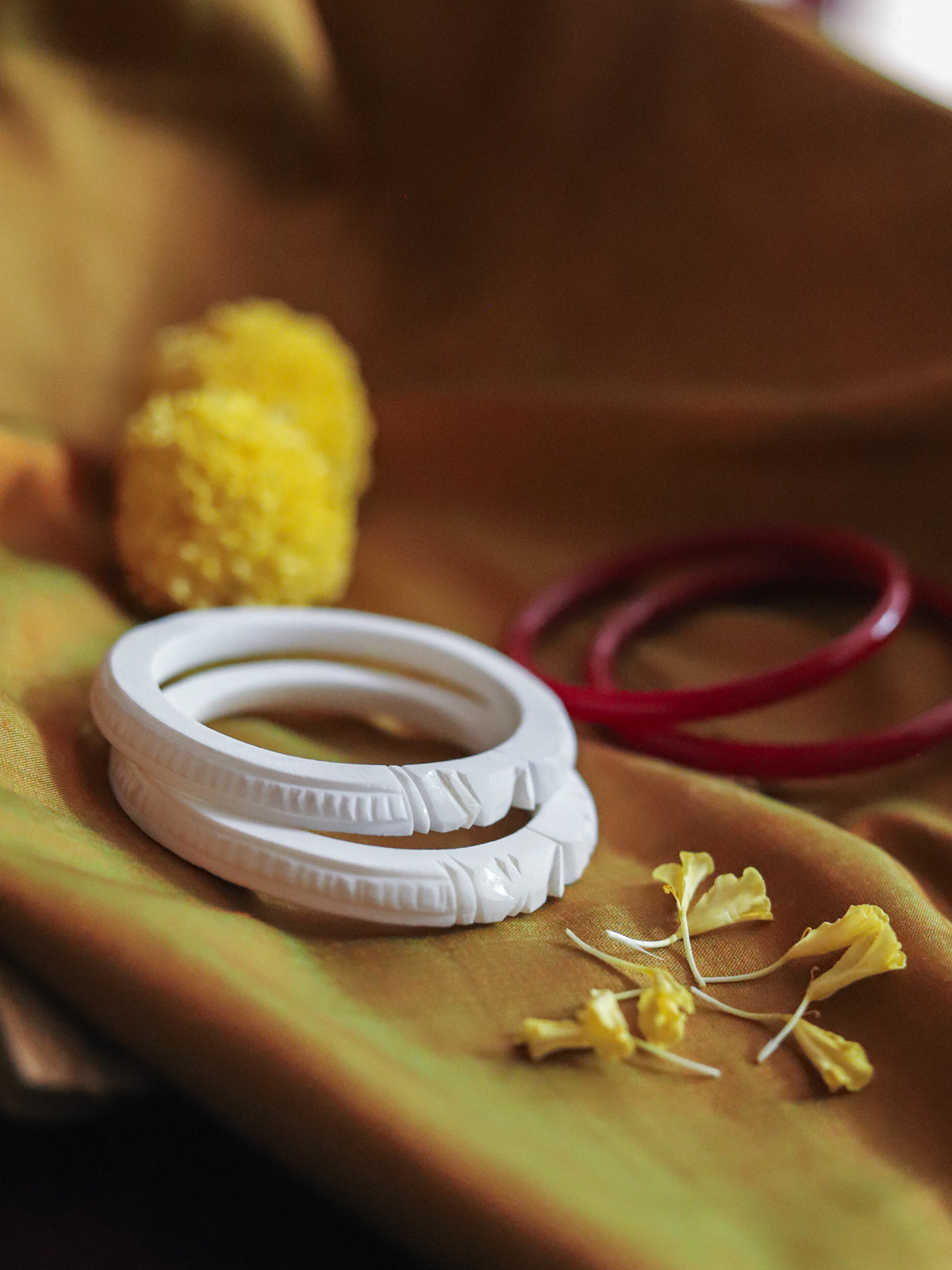 Handcarved Shakha Pola (2.4 Inch)