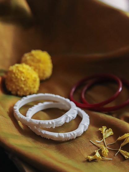 Handcarved Shakha Pola (2.4 Inch)