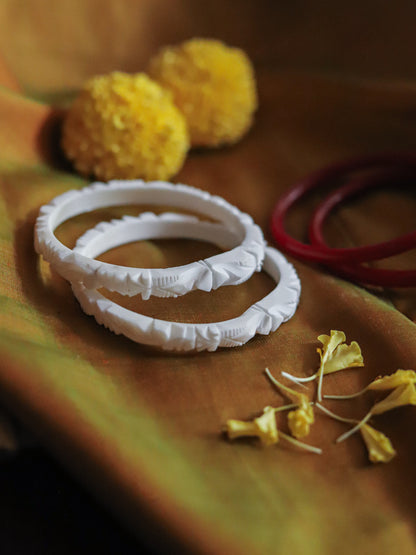 Handcarved Shakha Pola (2.4 Inch)