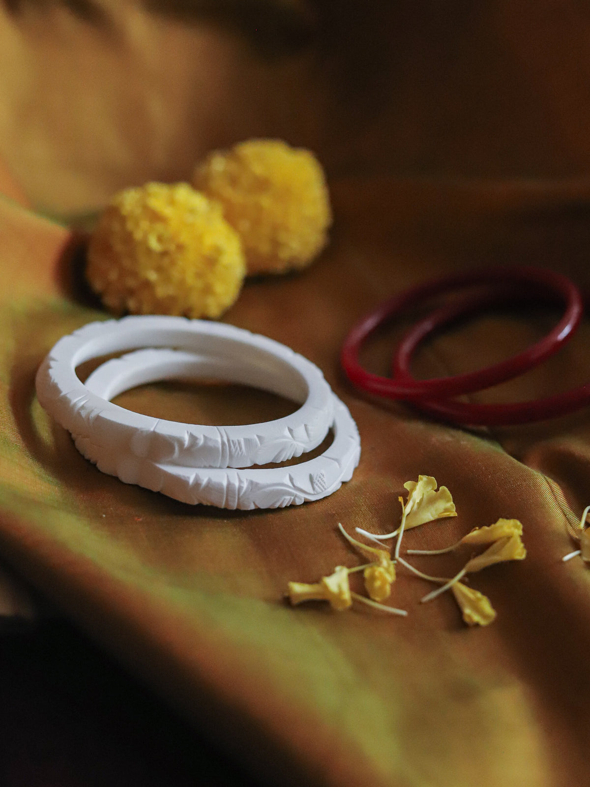 Handcarved Shakha Pola (2.4 Inch)